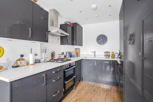 Kitchen- click for photo gallery